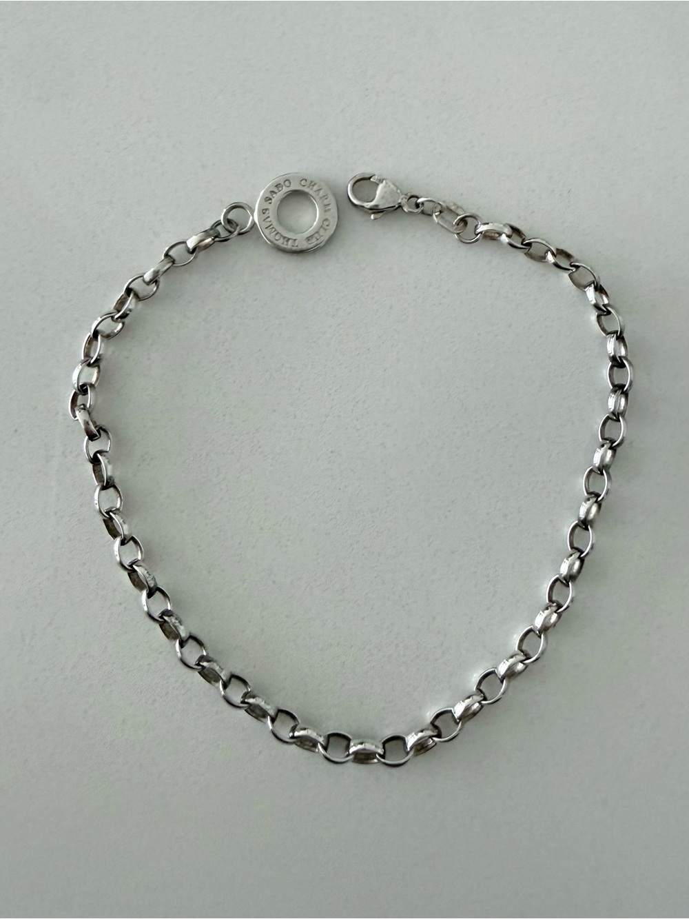 Thomas Sabo Women's Silver Link Bracelet with Branded Disc - Picture 2 of 3